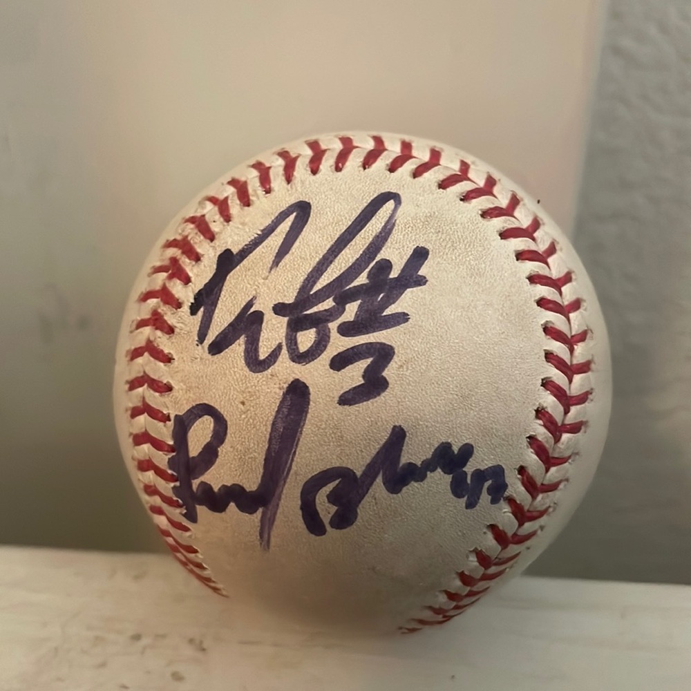 4 signature signed baseball. Negotiable prices